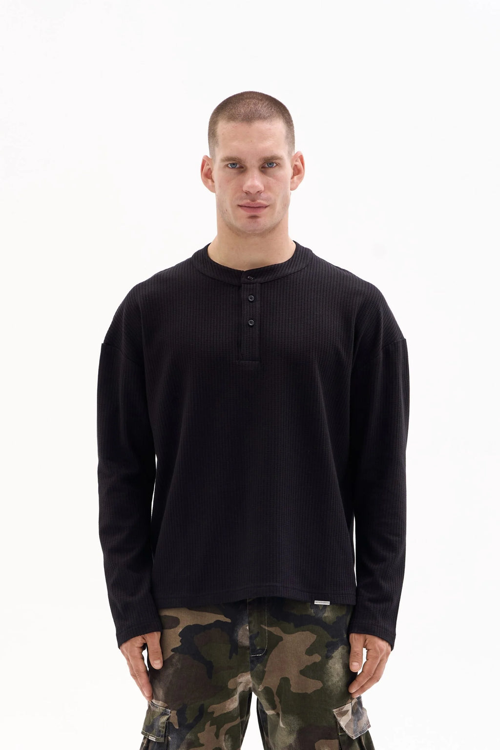 WAFFLE HENLEY 210g - BLACK image 0