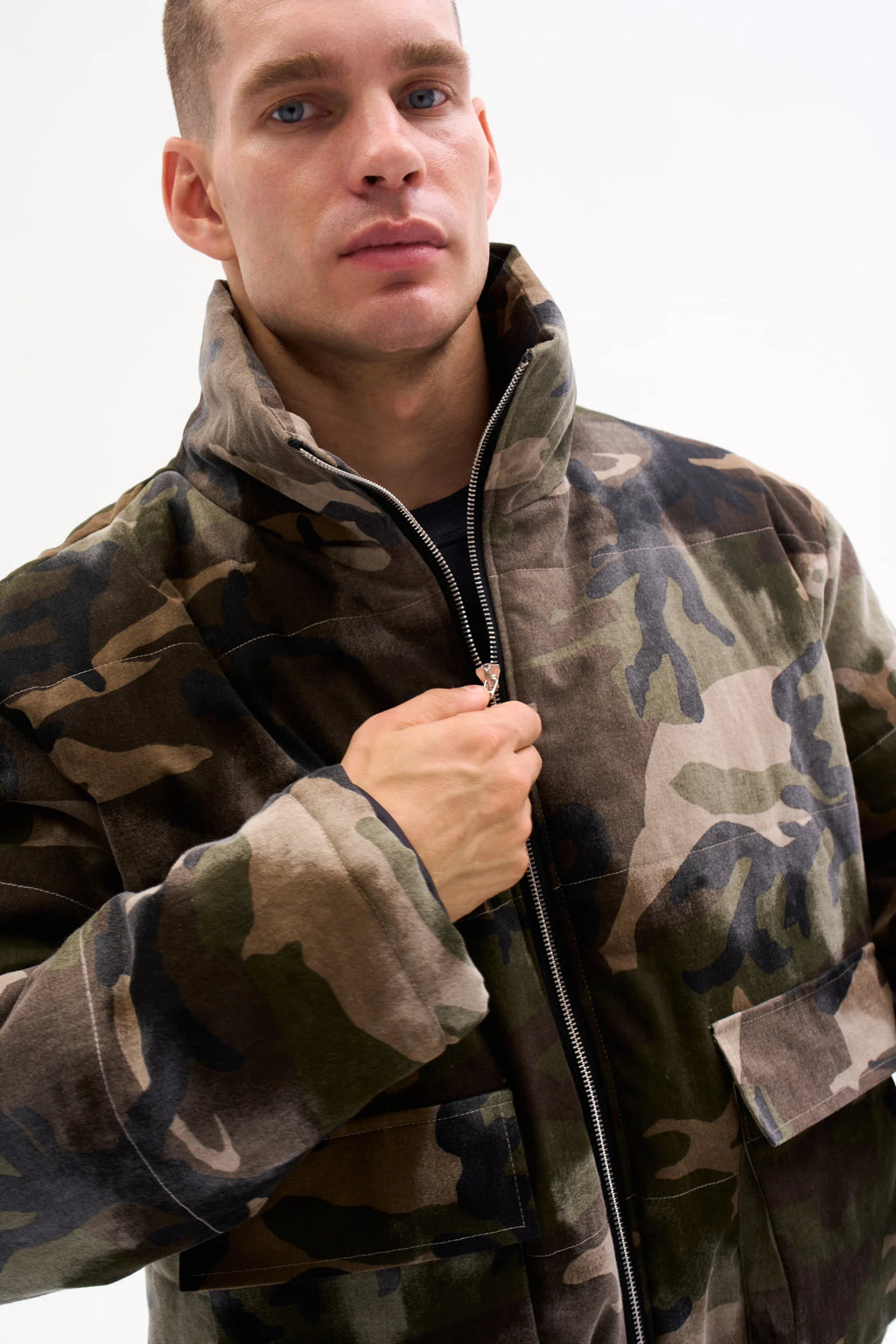 WASHED CAMO PUFFER image 7