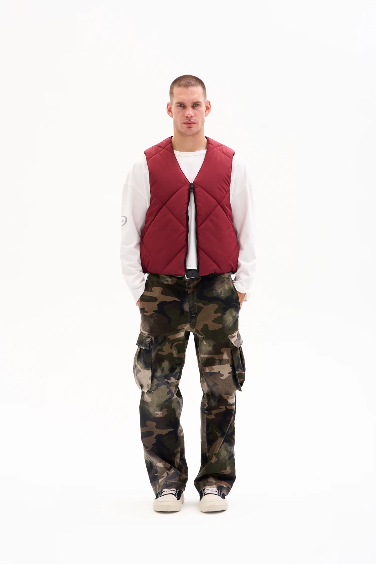 DIAMOND QUILT VEST - BURGUNDY image 4