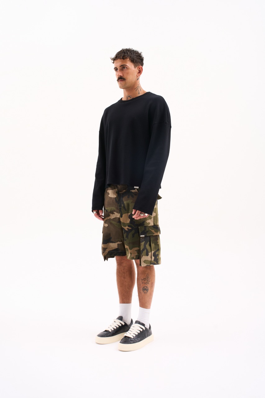 RAW EDGE WAFFLE KNIT / BLACK - Image 4